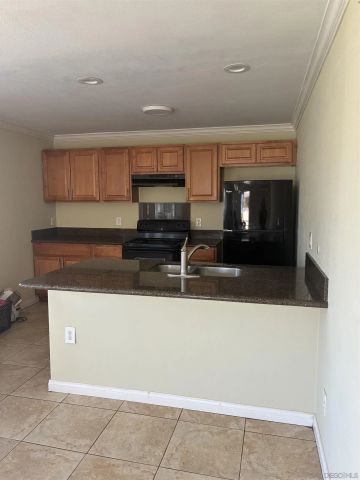 2817 Iris A, San Ysidro, CA 92173