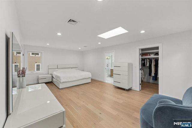 10 Sunset Road, Demarest, NJ 07627