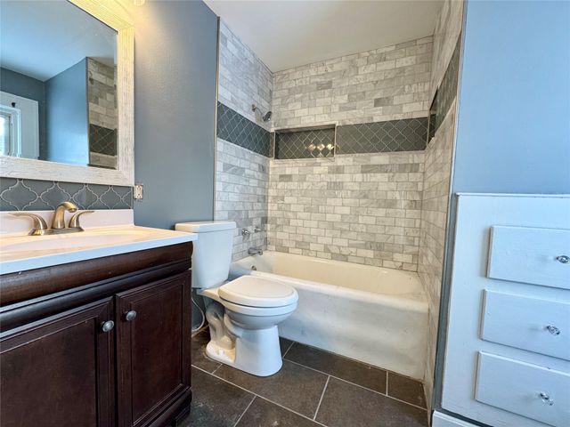 2810 PERRY Street, Erie, PA 16504