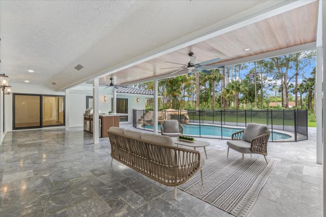 14756 Stirrup Lane, Wellington, FL 33414