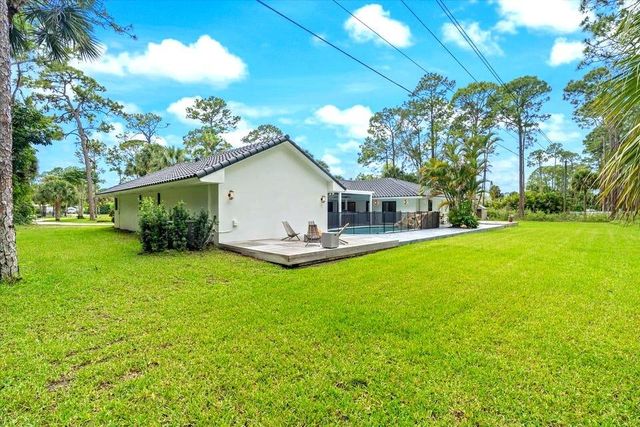 14756 Stirrup Lane, Wellington, FL 33414