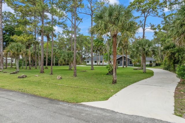 14756 Stirrup Lane, Wellington, FL 33414