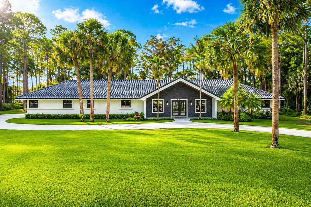 14756 Stirrup Lane, Wellington, FL 33414