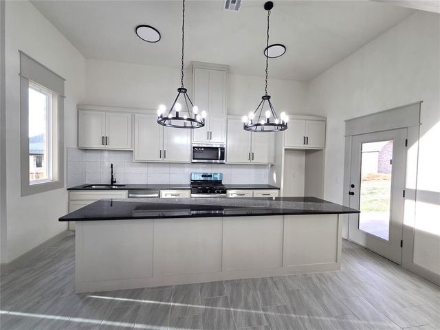 11600 NW 103rd Street, Yukon, OK 73099