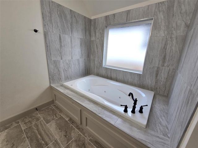 11600 NW 103rd Street, Yukon, OK 73099