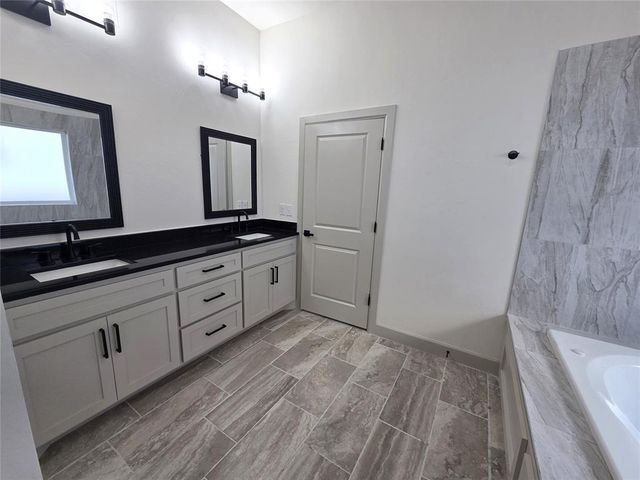 11600 NW 103rd Street, Yukon, OK 73099