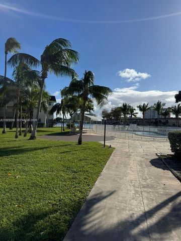 1530 NE 191st St 241, Miami, FL 33179