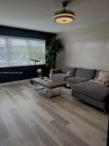 1530 NE 191st St 241, Miami, FL 33179