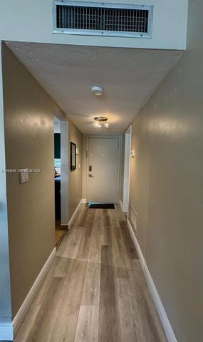 1530 NE 191st St 241, Miami, FL 33179