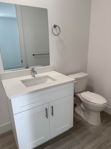 3204 Hiawatha Avenue, Palm Beach, FL 33480