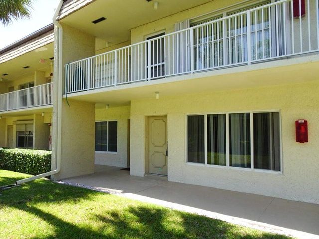 630 Snug Harbor Drive C6, Boynton Beach, FL 33435