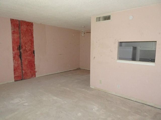 630 Snug Harbor Drive C6, Boynton Beach, FL 33435