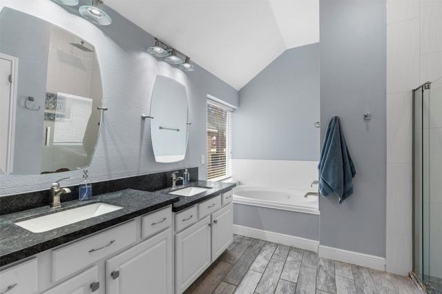 813 Indian Run DR, Pflugerville, TX 78660