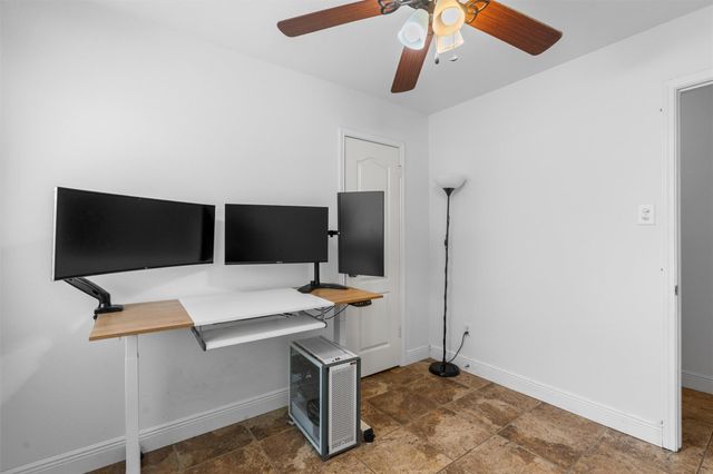 813 Indian Run DR, Pflugerville, TX 78660