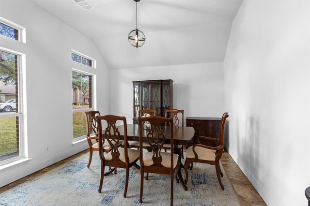 813 Indian Run DR, Pflugerville, TX 78660