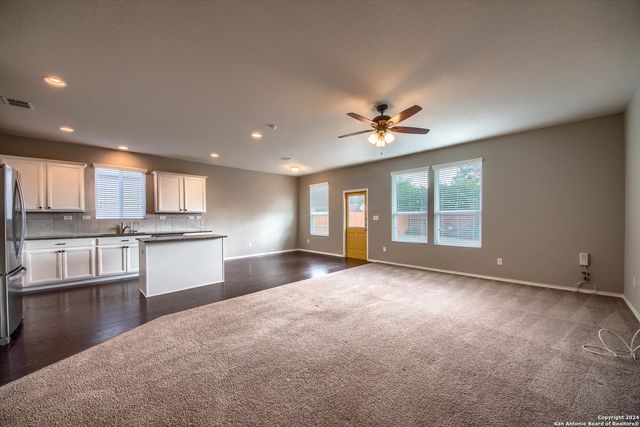 10606 Century Farm, Converse, TX 78109