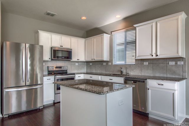 10606 Century Farm, Converse, TX 78109