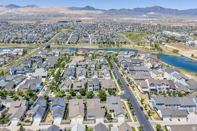 10601 S WISTFUL WAY, South Jordan, UT 84009
