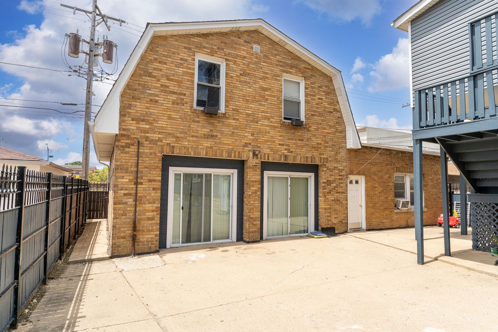 2530 N Neva Avenue 1RN, Chicago, IL 60707