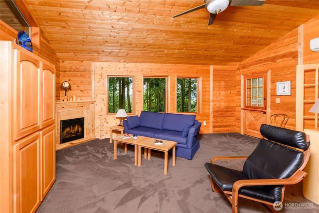 214 Cougar Crest Road, Sequim, WA 98382