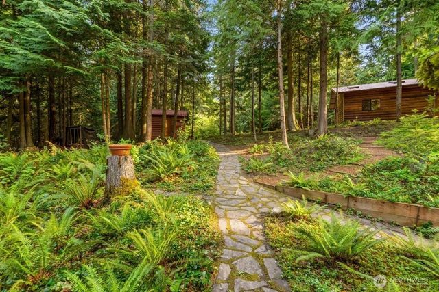 214 Cougar Crest Road, Sequim, WA 98382