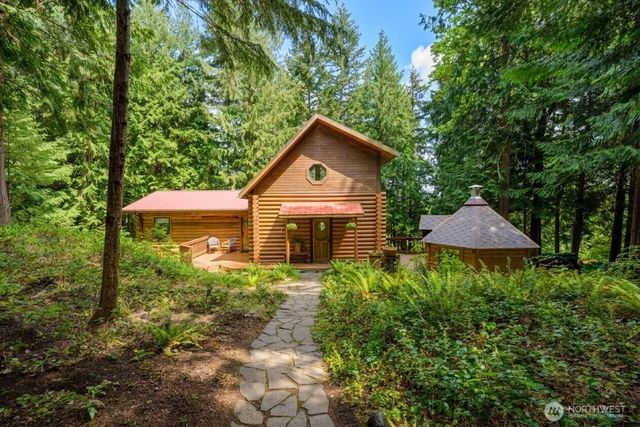 214 Cougar Crest Road, Sequim, WA 98382
