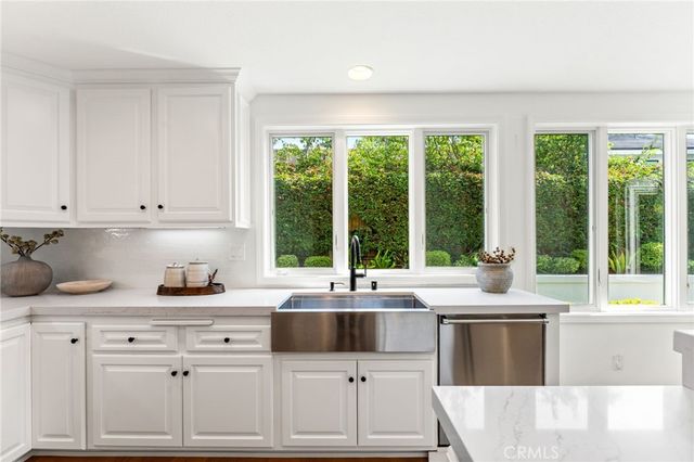 1827 Port Westbourne Place, Newport Beach, CA 92660