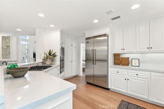 1827 Port Westbourne Place, Newport Beach, CA 92660