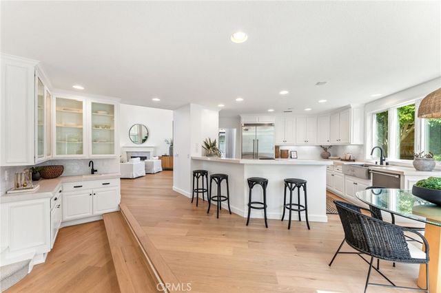 1827 Port Westbourne Place, Newport Beach, CA 92660