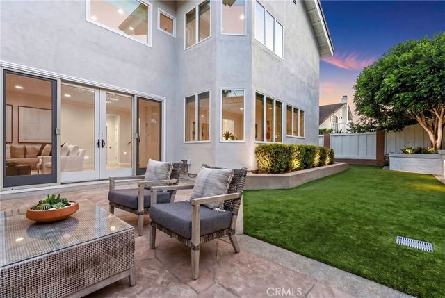 1827 Port Westbourne Place, Newport Beach, CA 92660