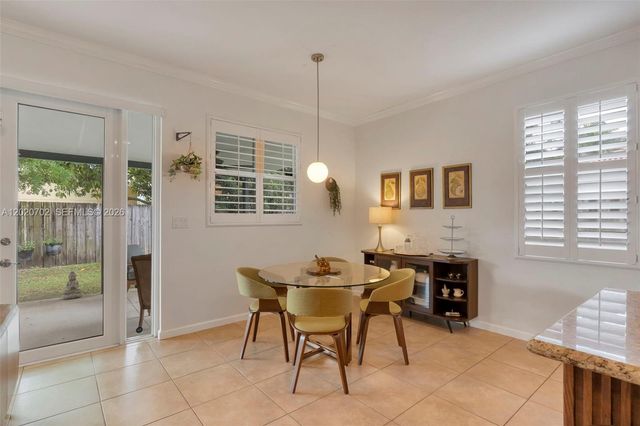 25180 SW 119th Ave, Homestead, FL 33032