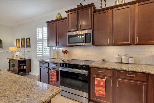 25180 SW 119th Ave, Homestead, FL 33032