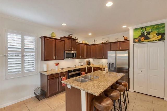 25180 SW 119th Ave, Homestead, FL 33032