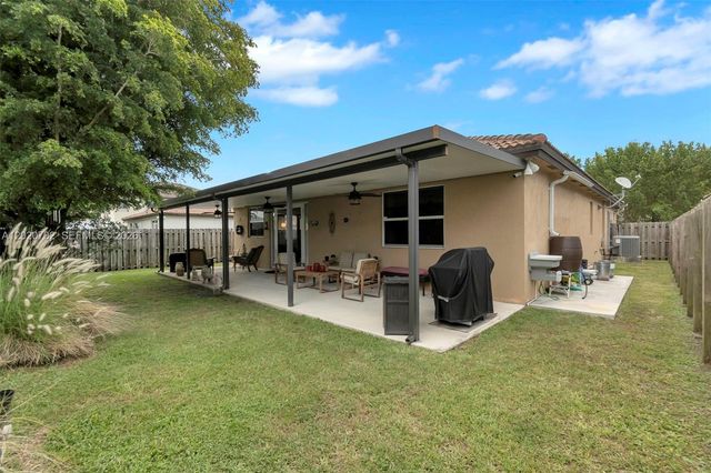 25180 SW 119th Ave, Homestead, FL 33032