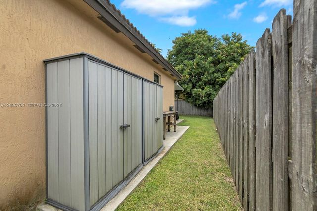 25180 SW 119th Ave, Homestead, FL 33032