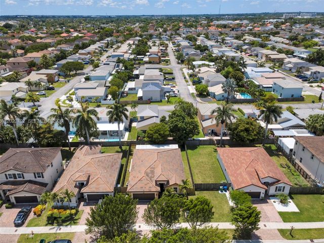 25180 SW 119th Ave, Homestead, FL 33032