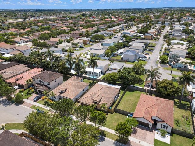 25180 SW 119th Ave, Homestead, FL 33032