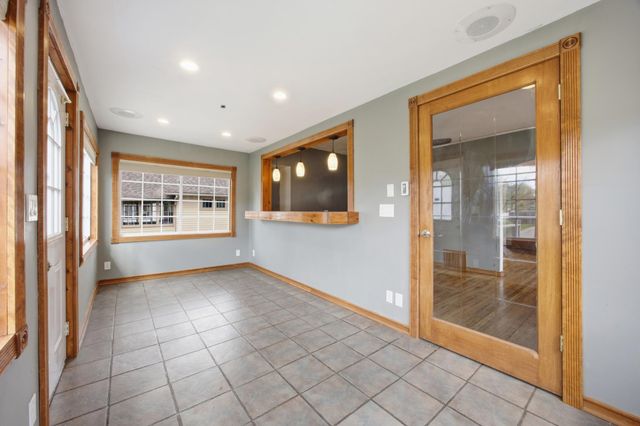 1621 8th Avenue S, Fargo, ND 58103