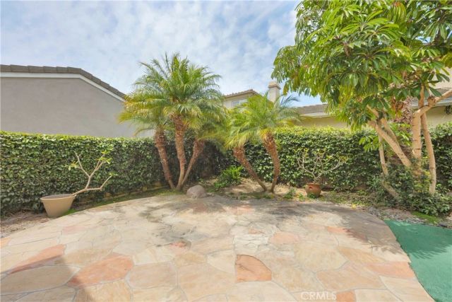 5271 Pearce Drive, Huntington Beach, CA 92649