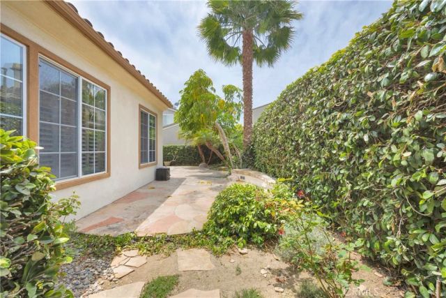 5271 Pearce Drive, Huntington Beach, CA 92649