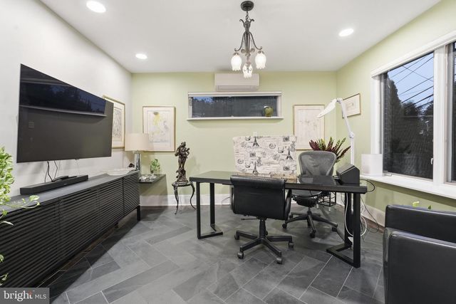 4105 EAST-WEST HWY, Chevy Chase, MD 20815