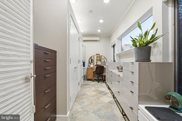 4105 EAST-WEST HWY, Chevy Chase, MD 20815