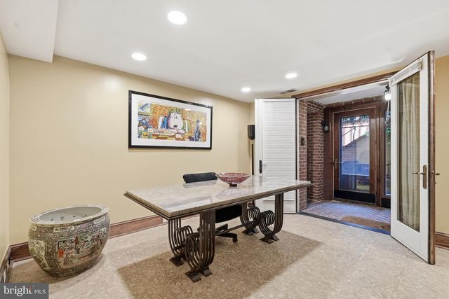 4105 EAST-WEST HWY, Chevy Chase, MD 20815