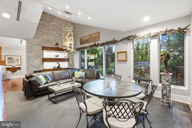 4105 EAST-WEST HWY, Chevy Chase, MD 20815