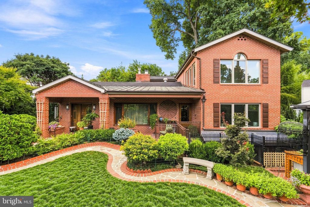 4105 EAST-WEST HWY, Chevy Chase, MD 20815