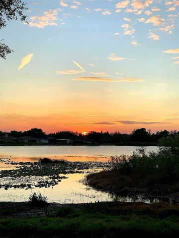 1739 LEICHESTER COURT, Lutz, FL 33549