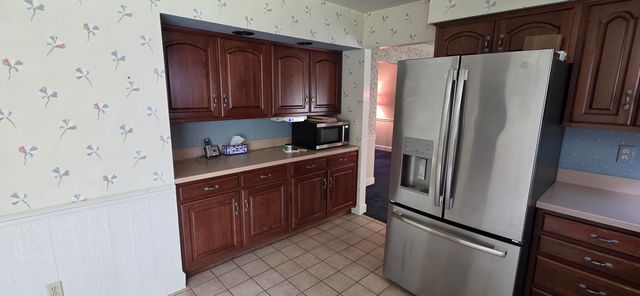 2106 Worthington Drive, Valparaiso, IN 46383