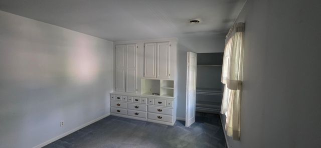 2106 Worthington Drive, Valparaiso, IN 46383