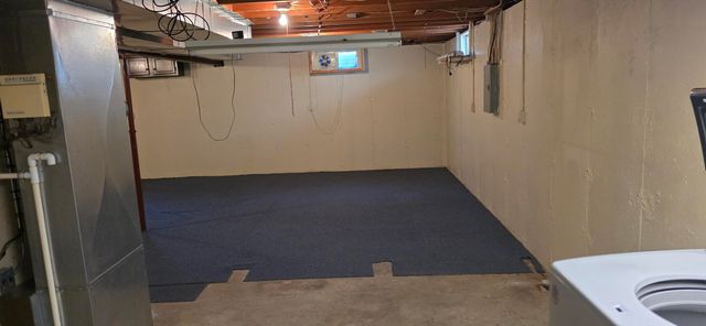 2106 Worthington Drive, Valparaiso, IN 46383