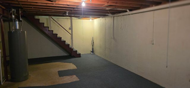 2106 Worthington Drive, Valparaiso, IN 46383